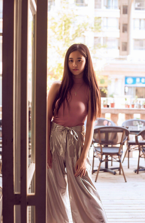 爱游戏娱乐-绿茵场上的勒布朗·詹姆斯，当争冠之夜降临，唯有无解本身能够解题