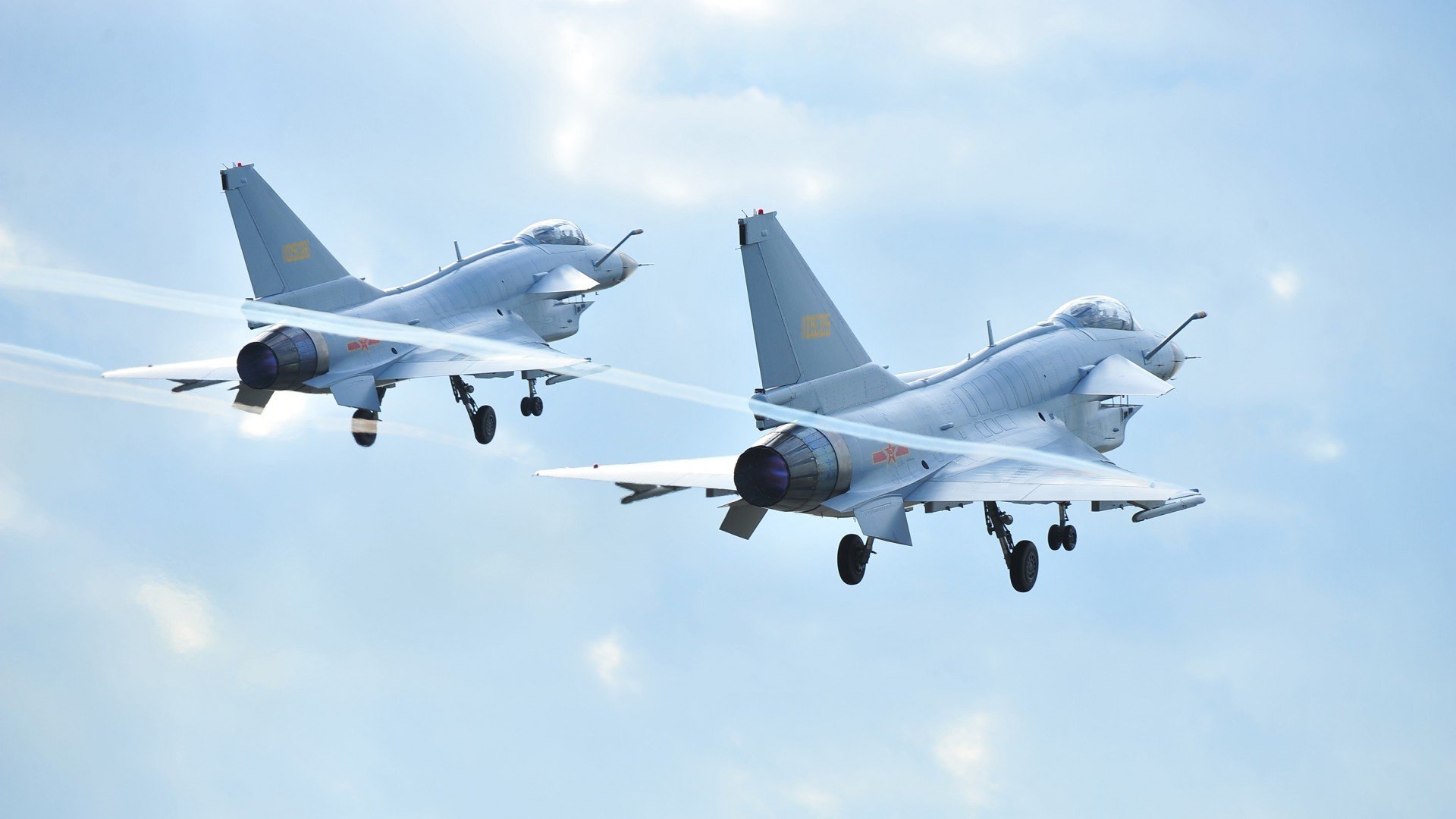 绿茵乾坤一掷定，楚阿梅尼关键进球与利物浦的伊朗决胜局