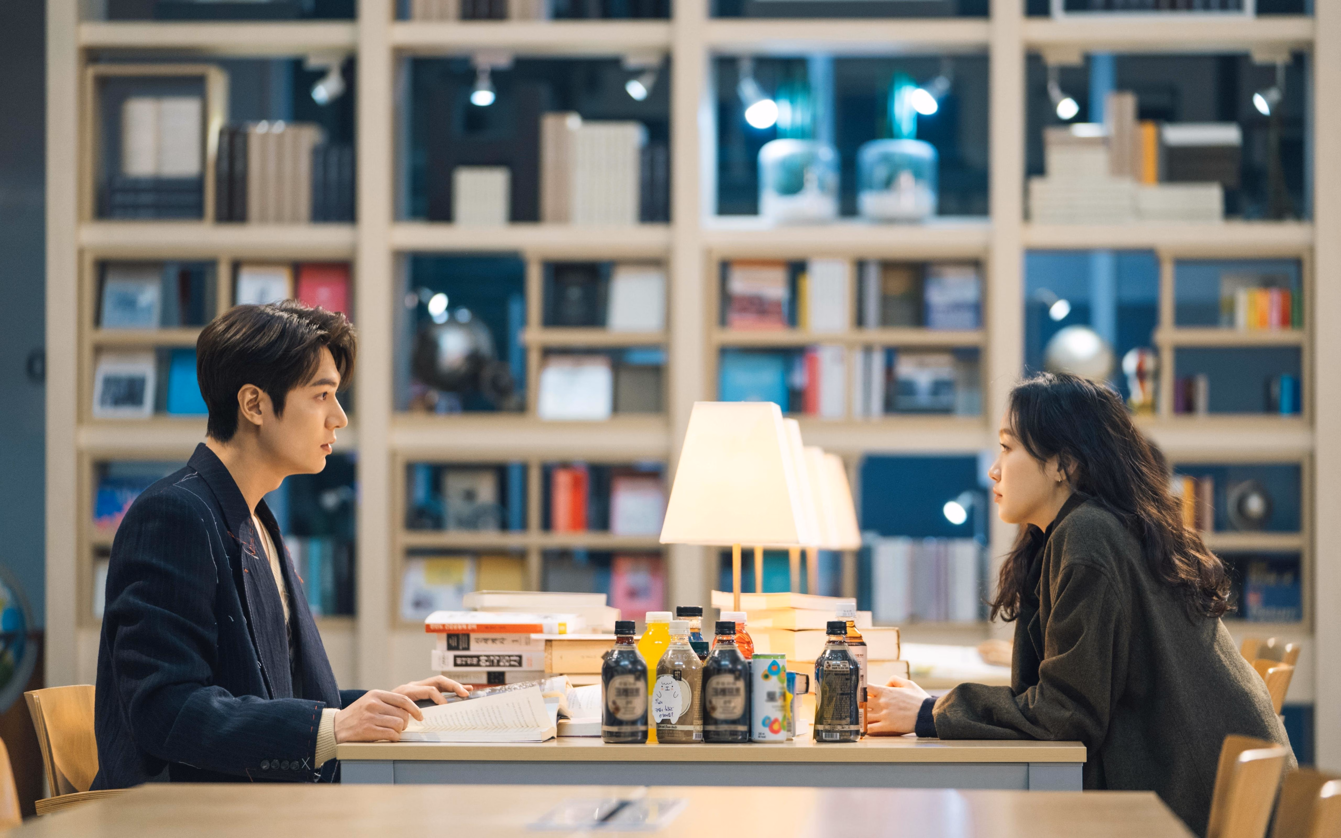 1.绿茵奇迹,牙买加黑色火药点燃罗马,压哨绝杀引爆意甲焦点战!