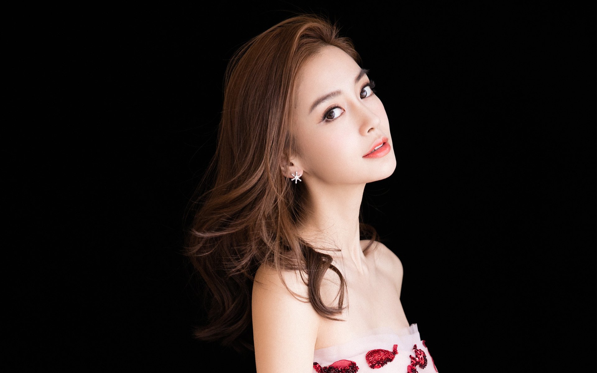 爱游戏-新疆式韧性冲垮太阳神话，乔治用全场攻防打破质疑