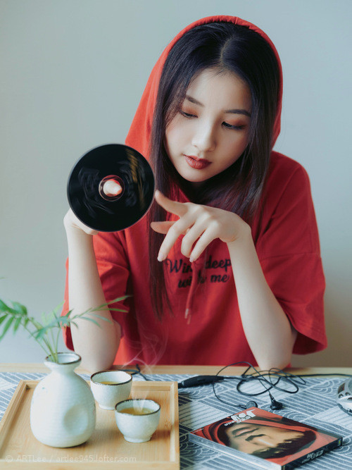 钢拳撕碎巨人防线，特兰加雄狮咆哮非洲！克瓦拉茨赫利亚风暴席卷，几内亚掀翻南美秘鲁