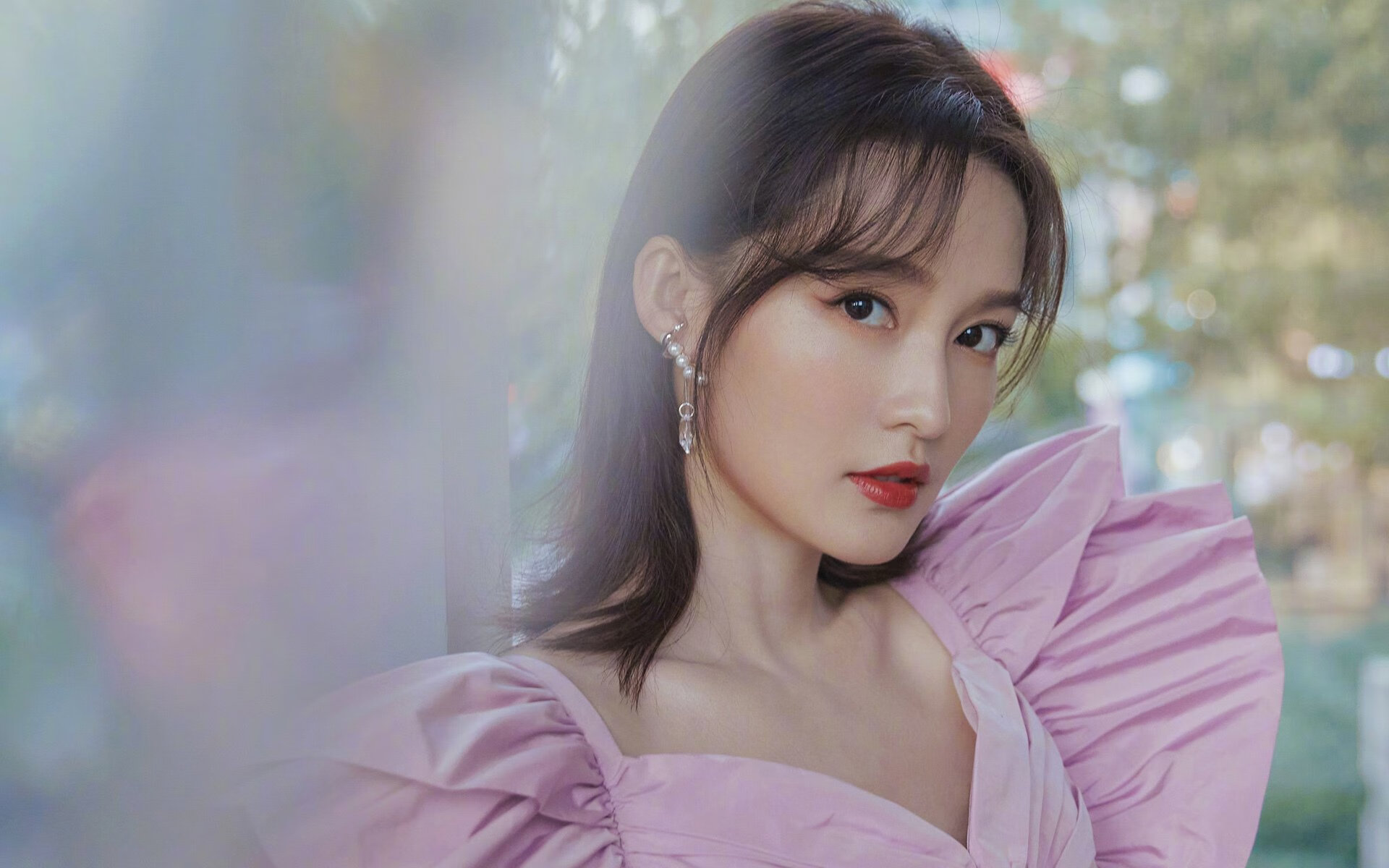 现代角斗场，当F1街道赛沉入黑夜，英格拉姆撕开最后一道光